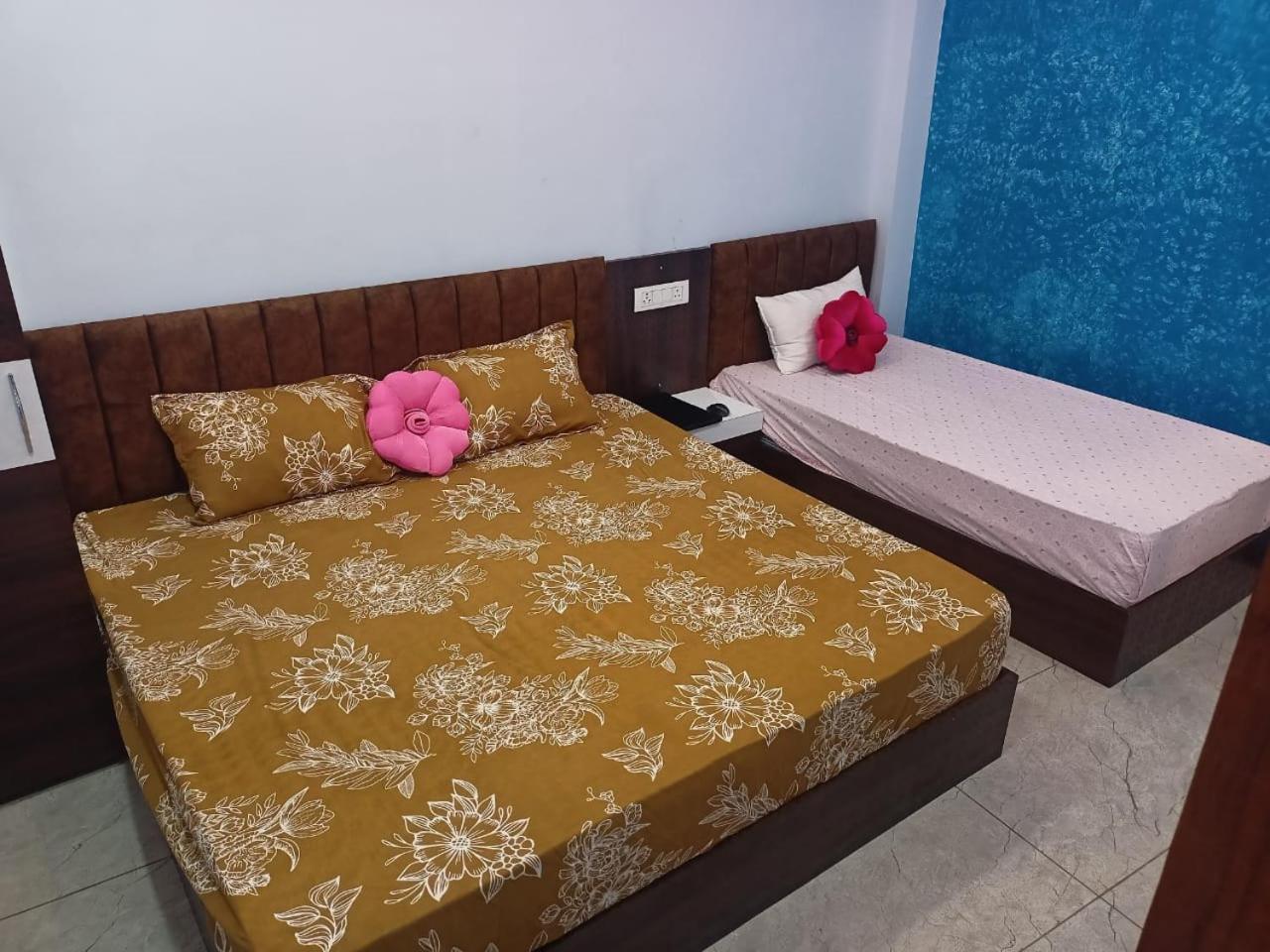 Anant Home Stay Ujjain Buitenkant foto