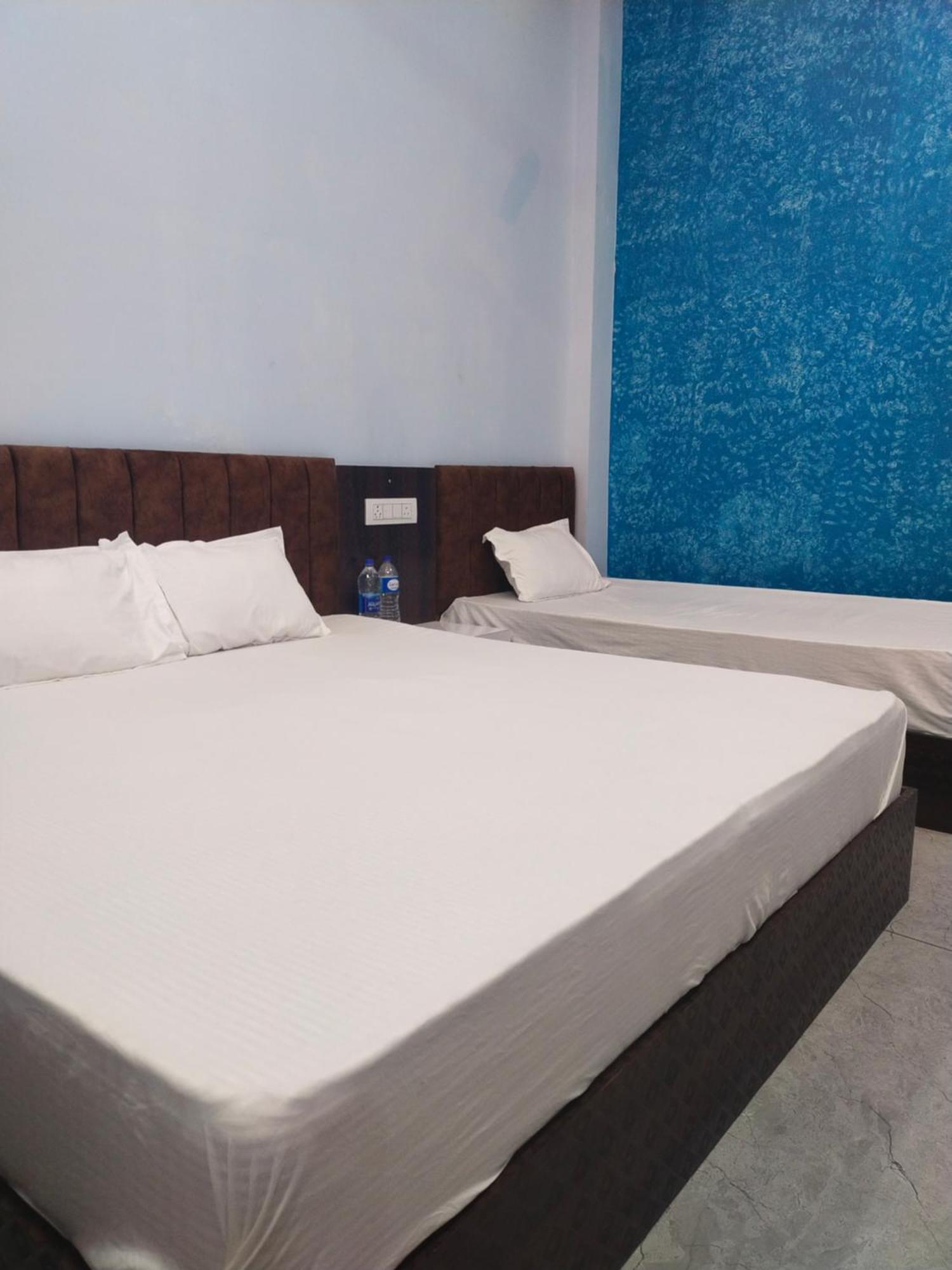 Anant Home Stay Ujjain Buitenkant foto